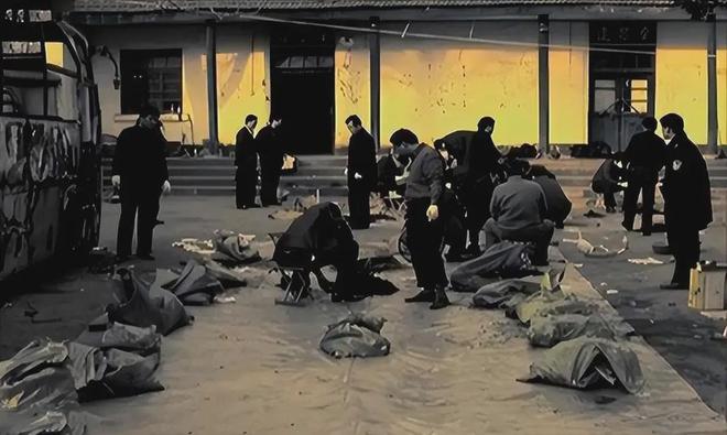 1人遇难警方凭借一小铁片破案2005年河南客车爆炸起火1(图6)